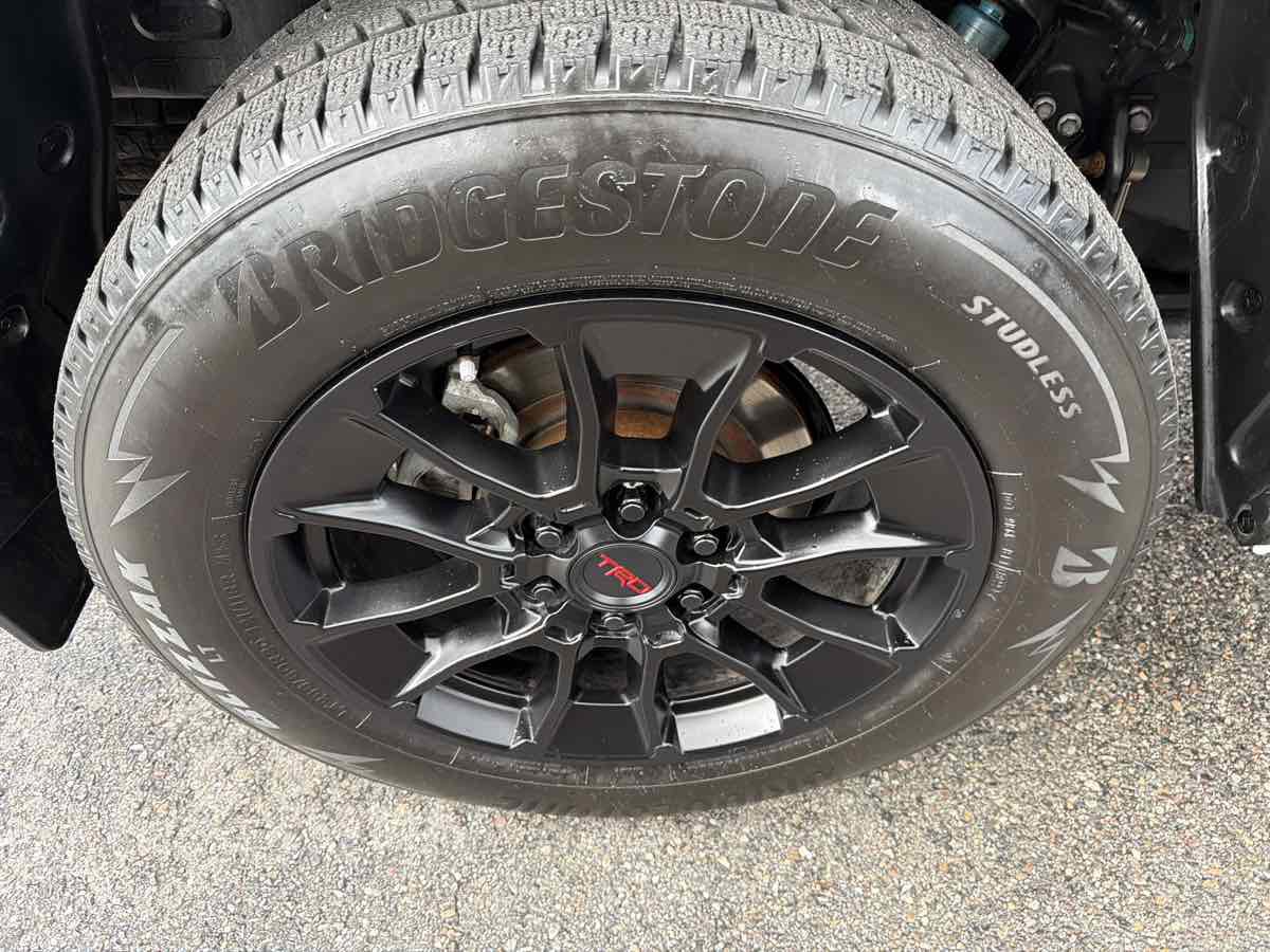 Used 2022 Toyota Tundra Limited w/ TRD Off-Road Package image 21