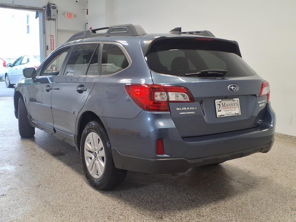 Used 2016 Subaru Outback 2.5i Premium AWD/4WD image 6