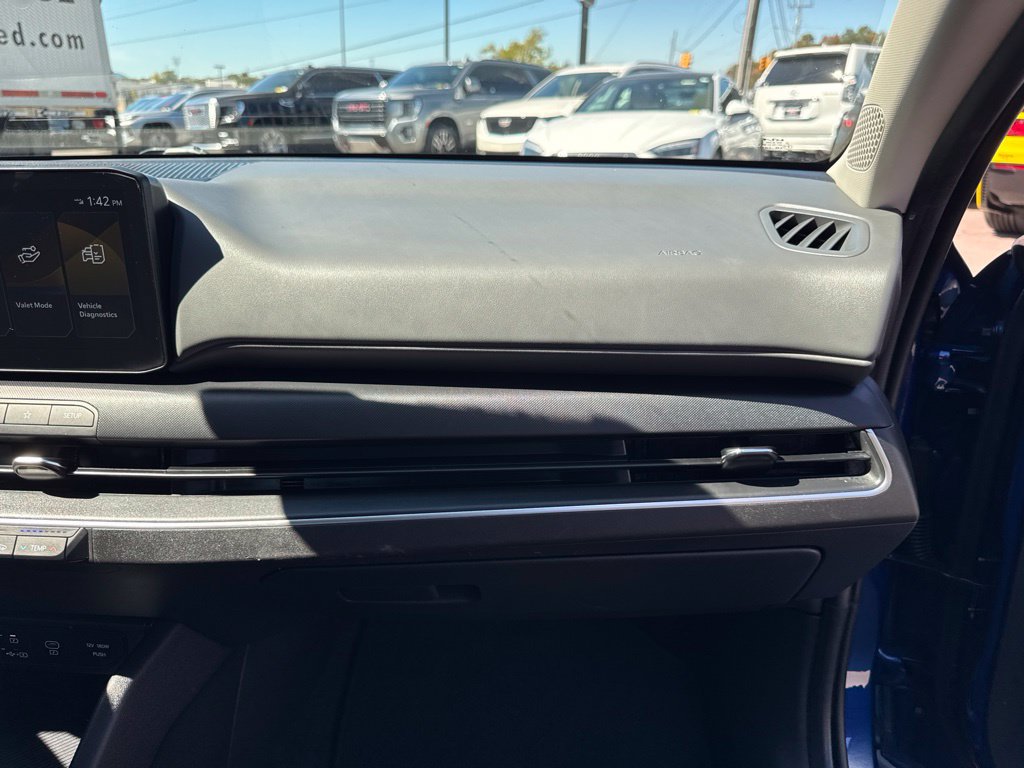 Used 2025 Kia K4 FWD image 16