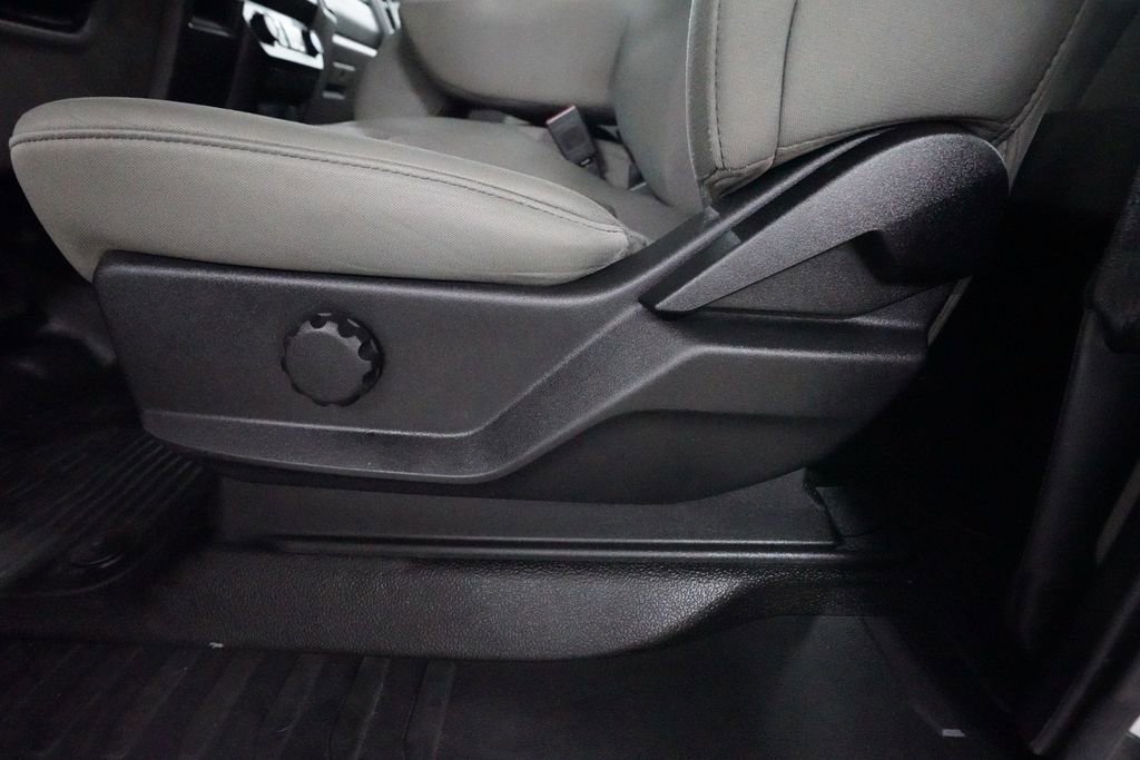 Used 2021 Ford F250 XL w/ Power Equipment Group RWD image 28