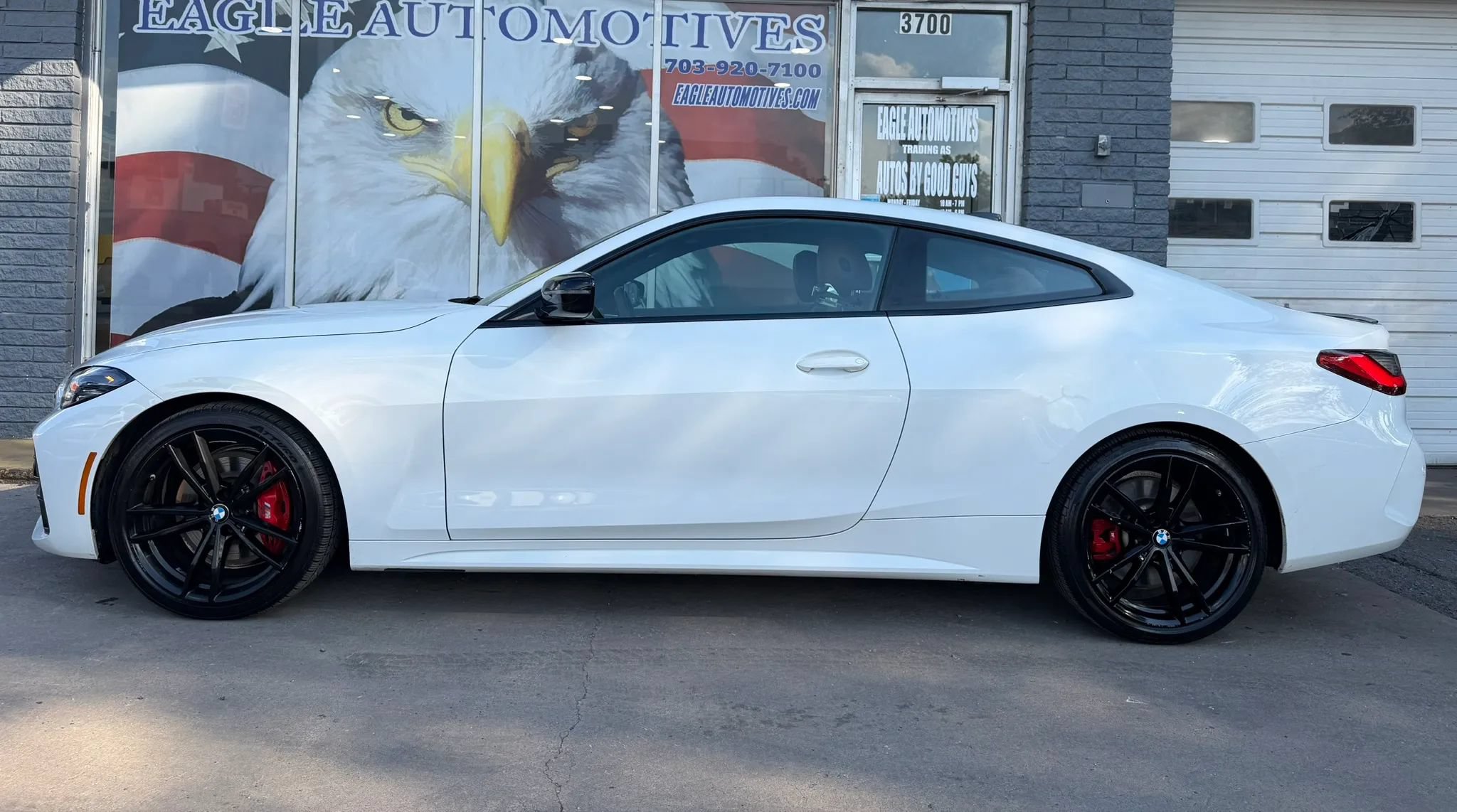 Used 2023 BMW 430i Coupe w/ M Sport Package RWD image 6