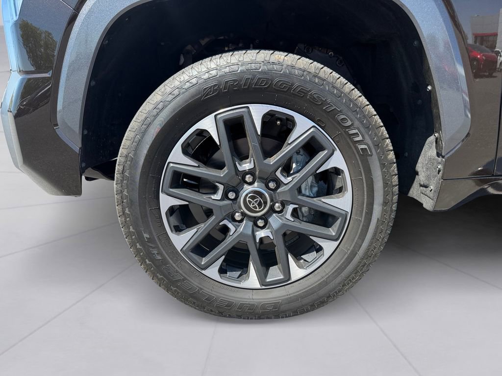 Used 2024 Toyota Tundra Limited image 9