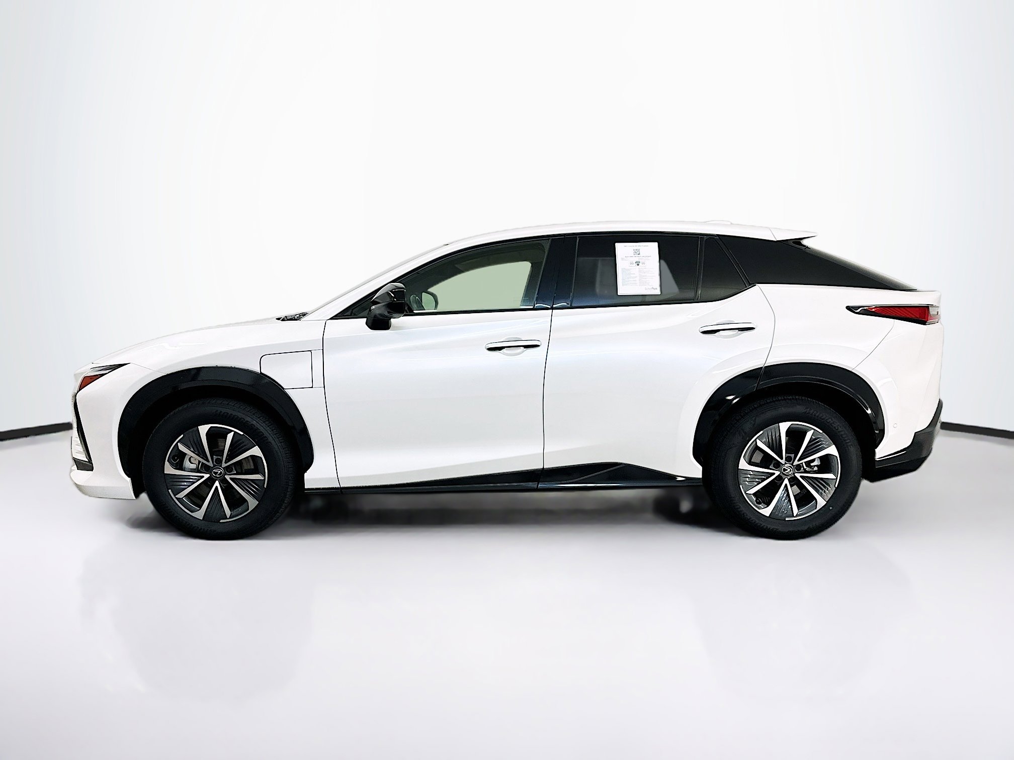 Used 2023 Lexus RZ 450e Premium w/ Technology Package AWD/4WD image 4