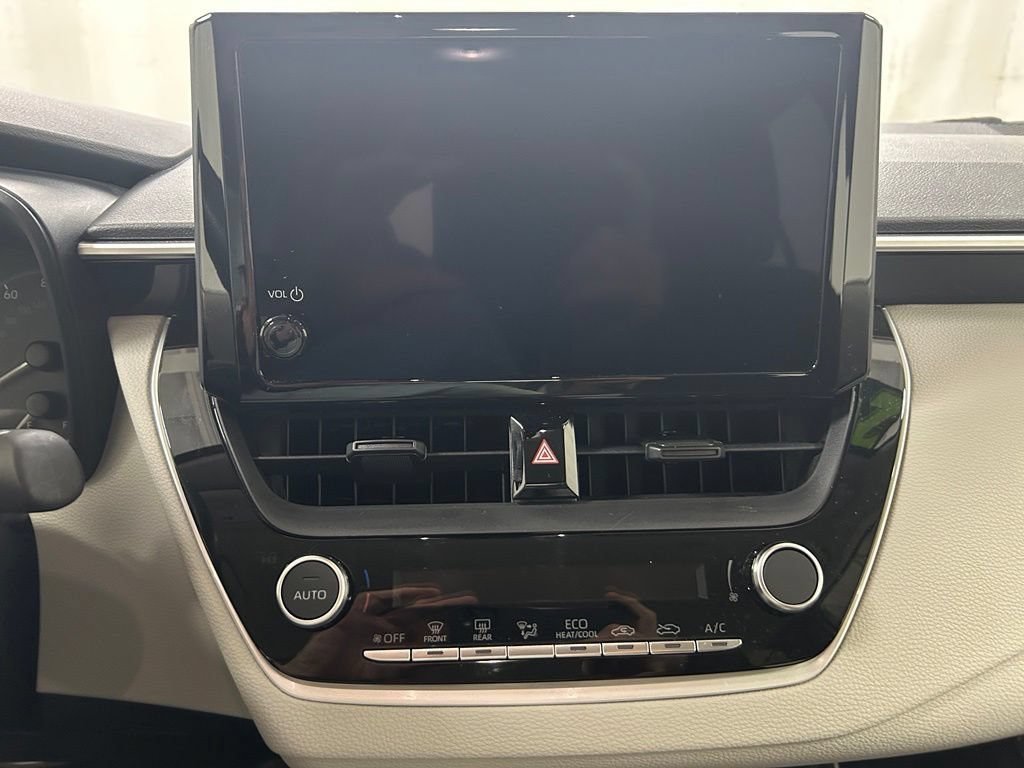 Certified 2024 Toyota Corolla LE FWD image 19
