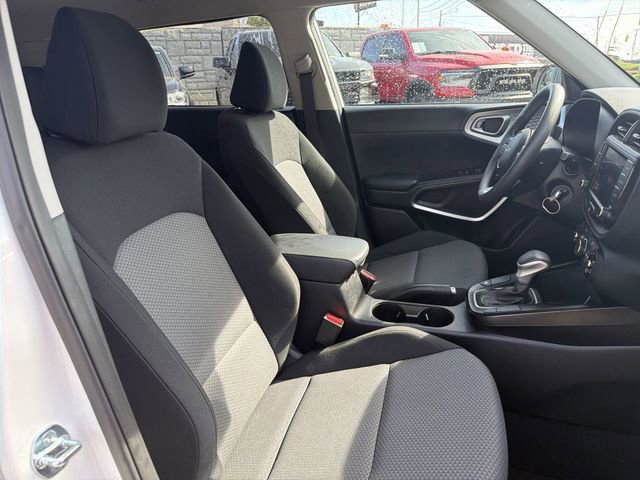 Certified 2024 Kia Soul LX w/ Option Group 015 image 23