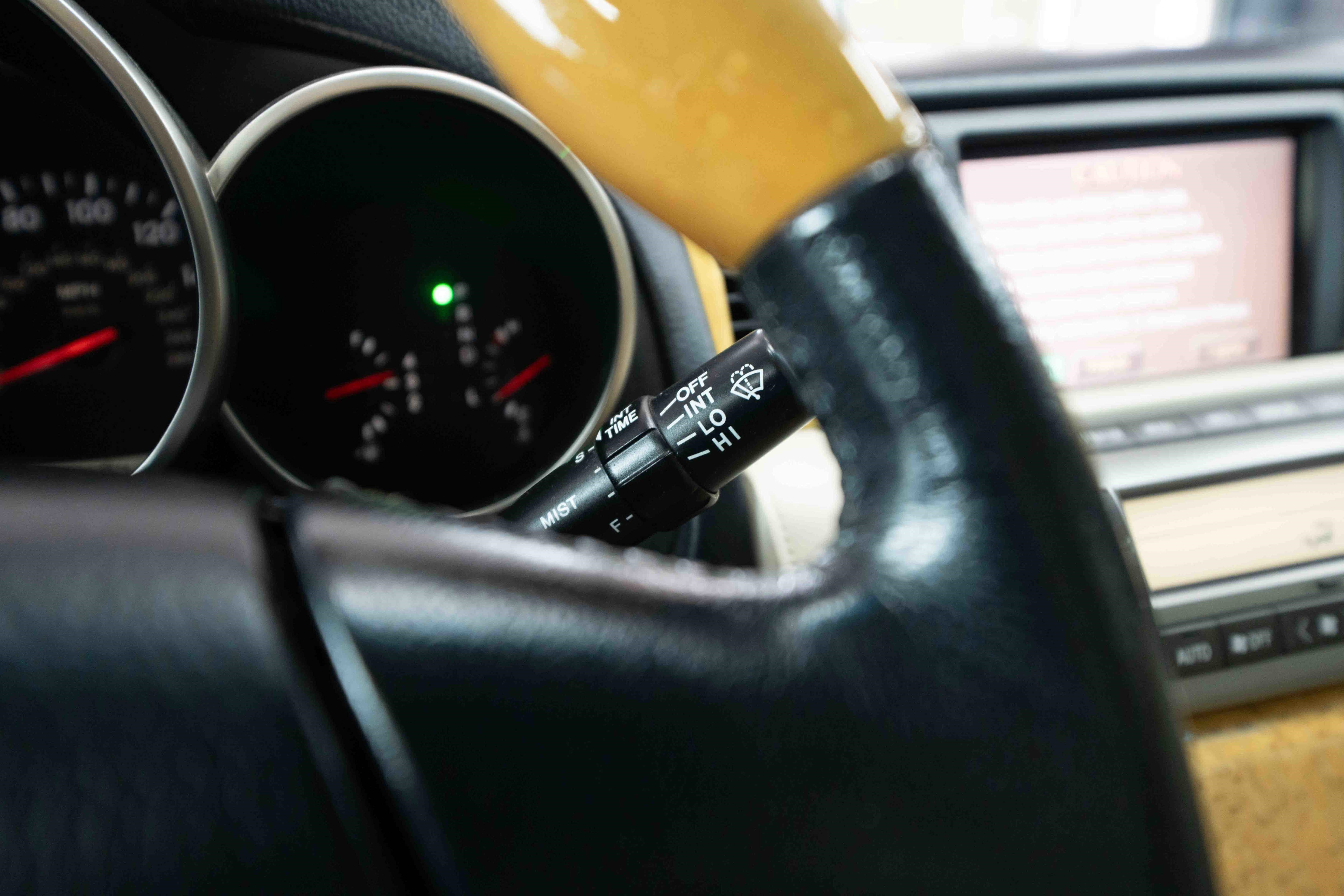 Used 2004 Lexus SC 430 Convertible image 14