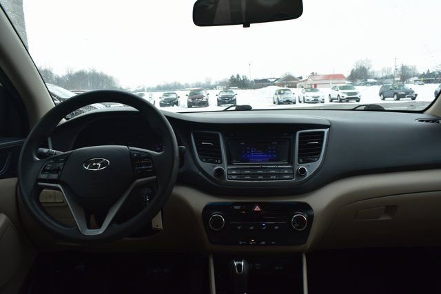 Used 2017 Hyundai Tucson SE image 28
