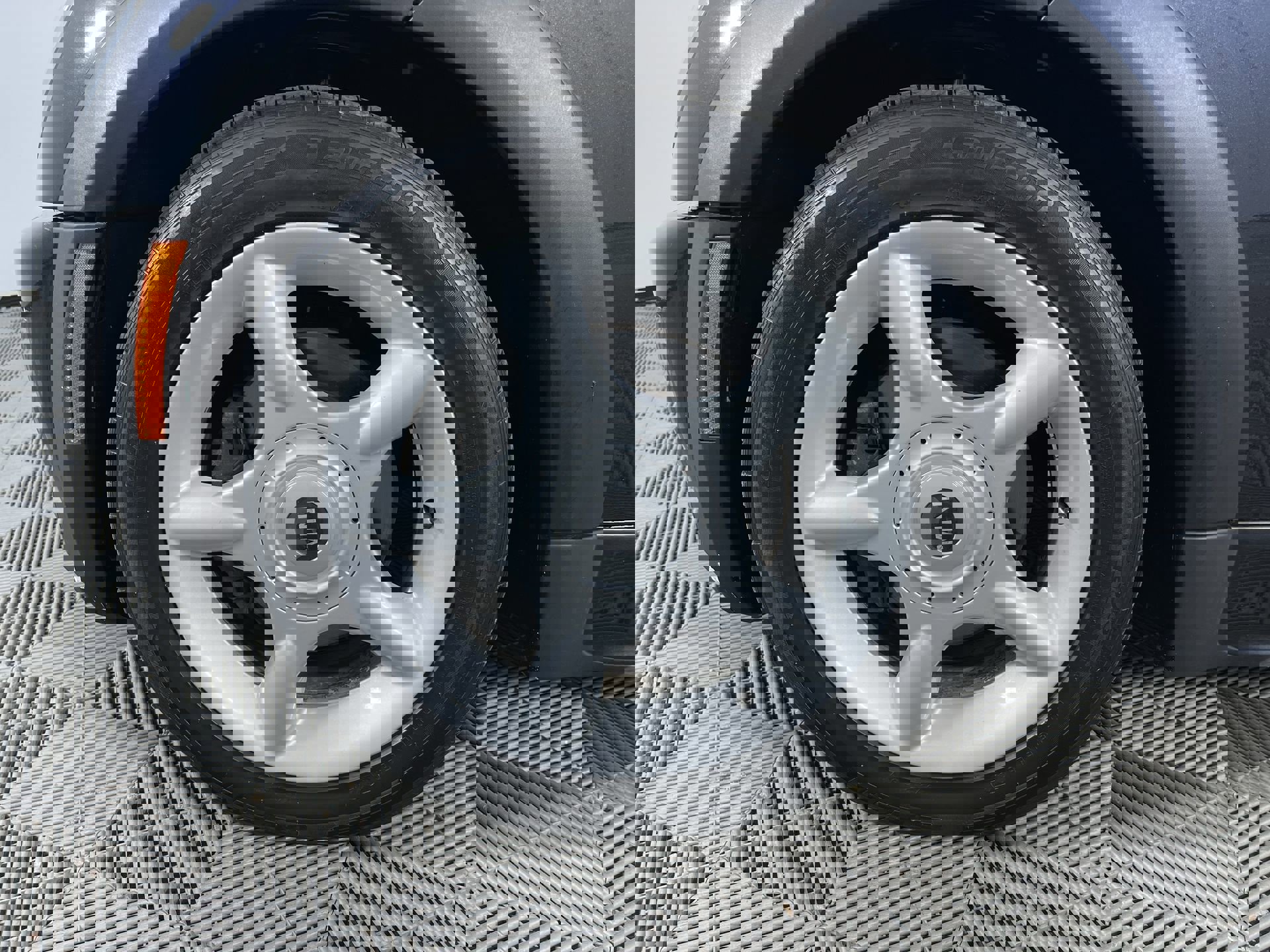 Used 2005 MINI Cooper Hardtop image 23