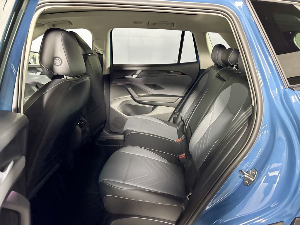 New 2026 Volkswagen Tiguan SE image 20