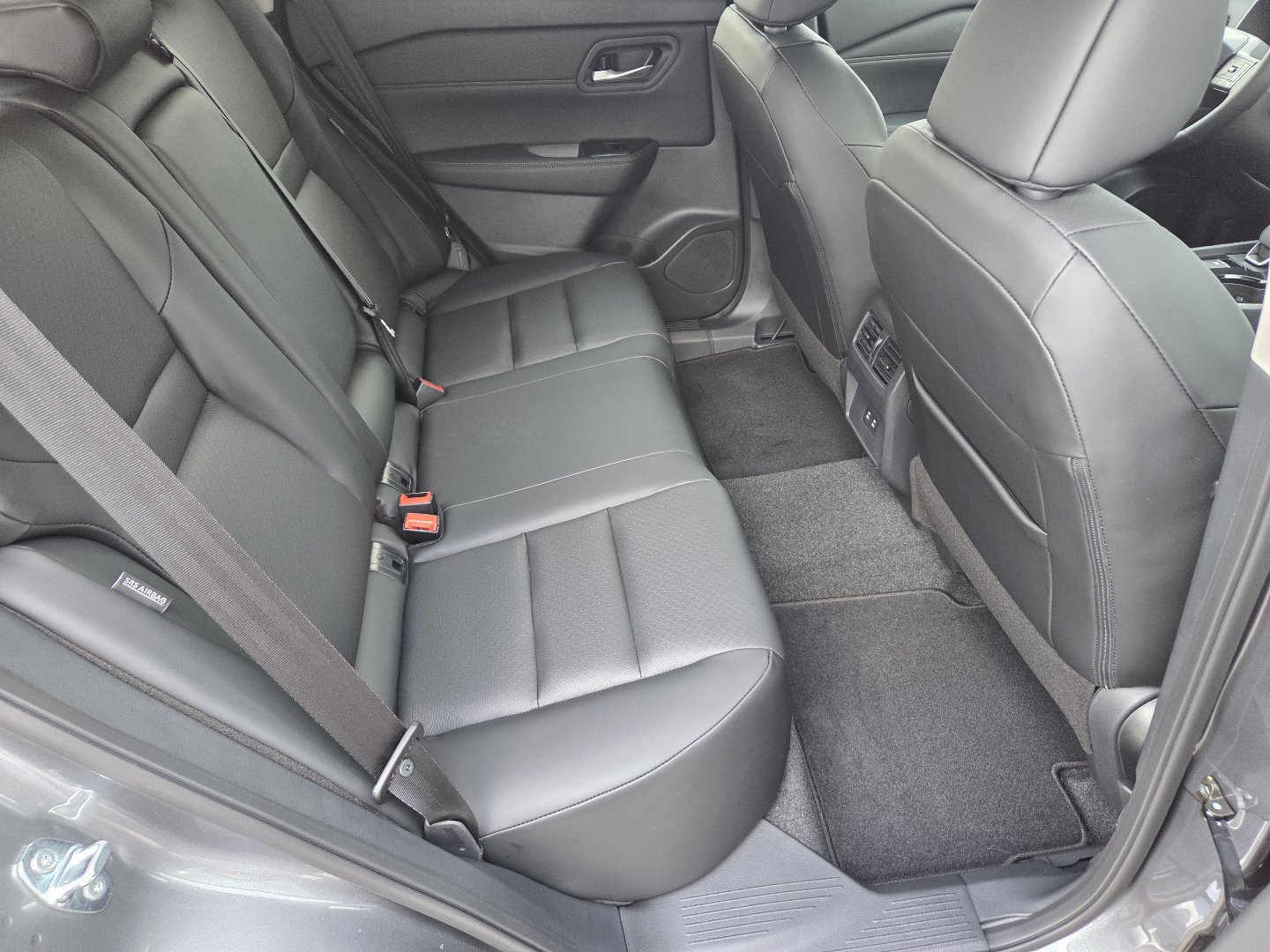 New 2026 Nissan Rogue Dark Armor AWD/4WD image 25