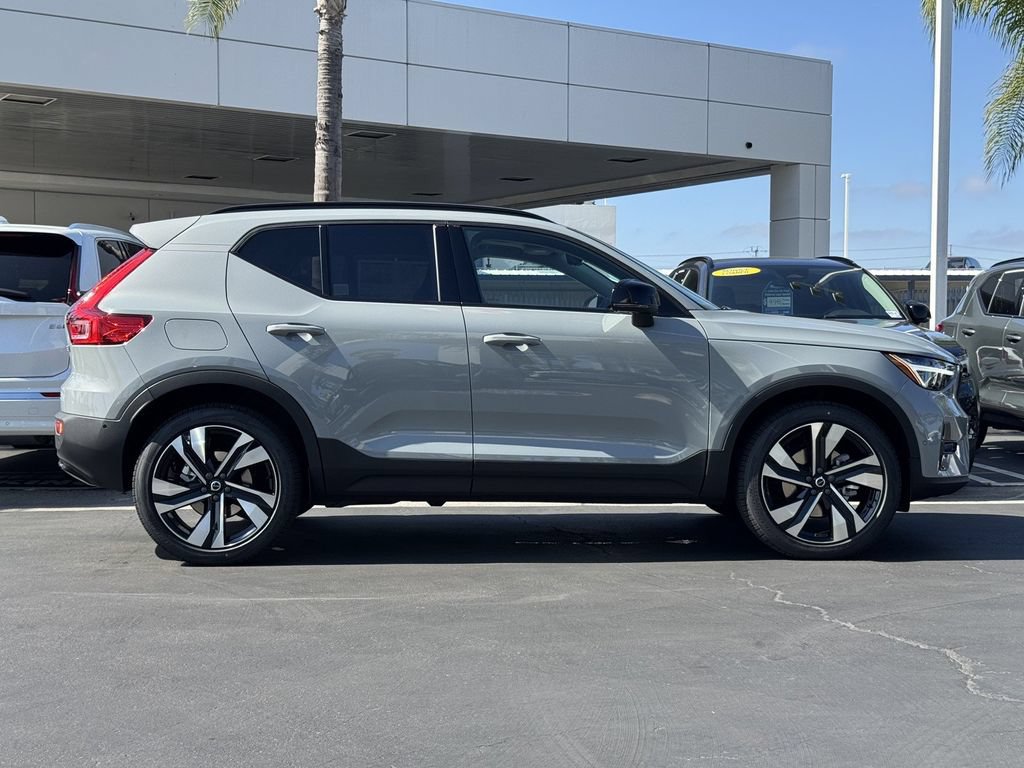 New 2026 Volvo XC40 B5 Ultra w/ Protection Package Premier AWD/4WD image 50