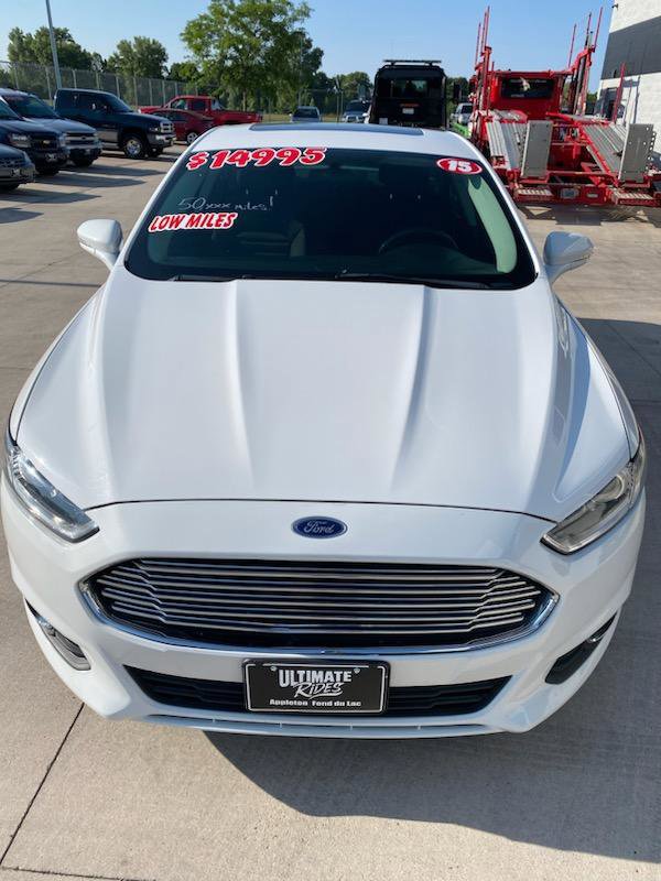 Used 2015 Ford Fusion SE image 4