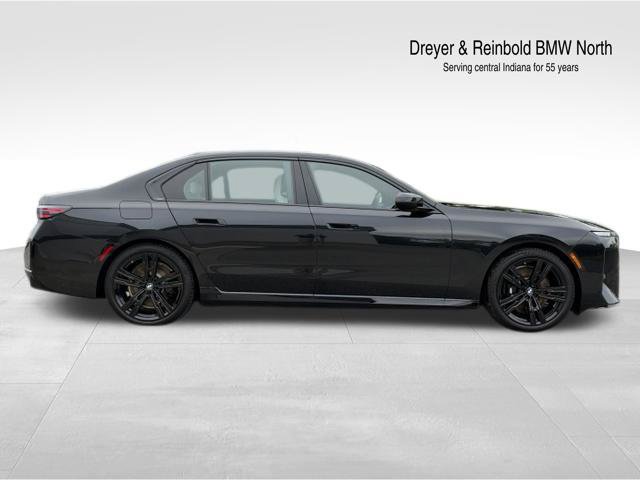 New 2027 BMW 740i xDrive w/ Executive Package AWD/4WD image 8