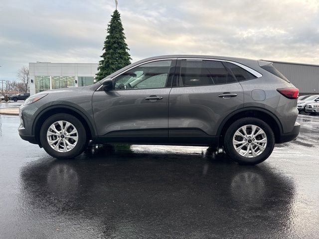 Used 2023 Ford Escape Active w/ Cold Weather Package image 4