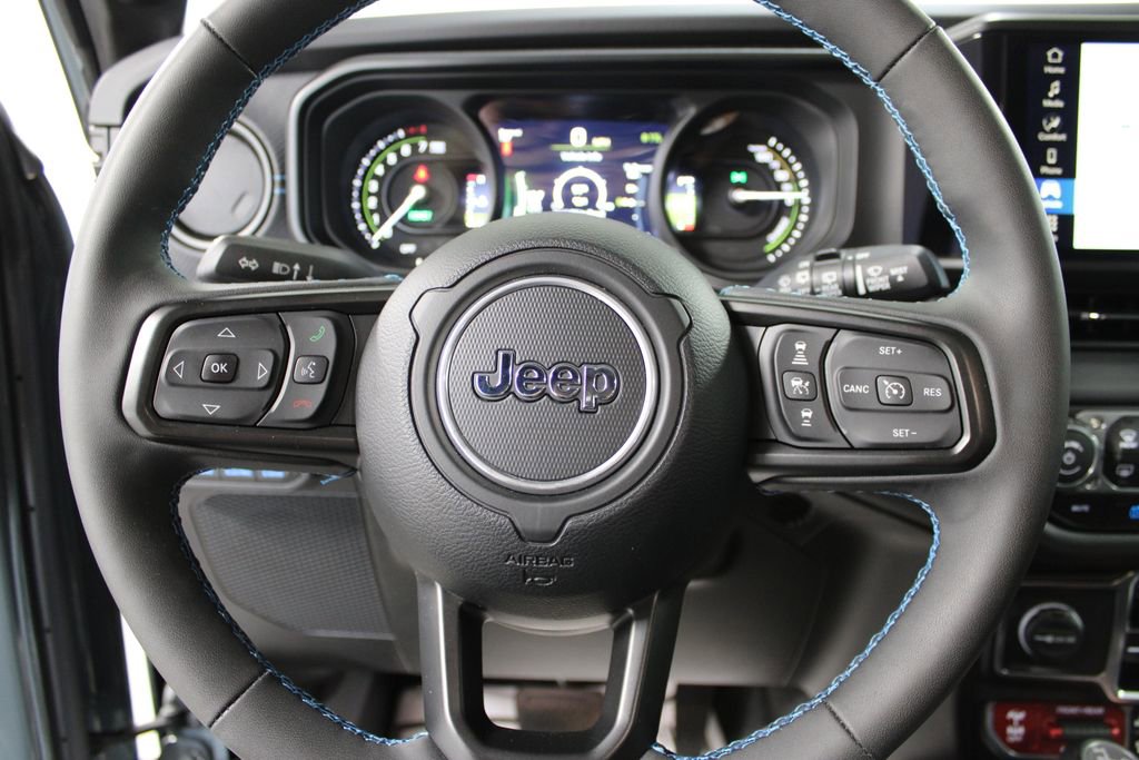 Used 2025 Jeep Wrangler Unlimited Rubicon 4xe w/ Convenience Group image 35