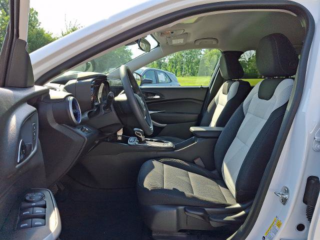 Certified 2025 Chevrolet Trax LS w/ LS Convenience Package FWD image 14