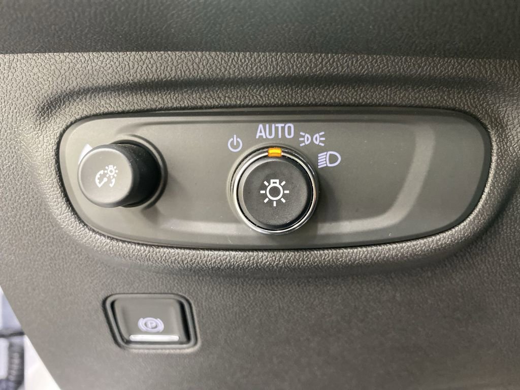 Certified 2023 GMC Terrain SLE w/ Driver Convenience Package FWD image 24