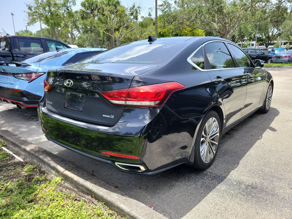 Used 2016 Hyundai Genesis 3.8 w/ Option Group 04 AWD/4WD image 4