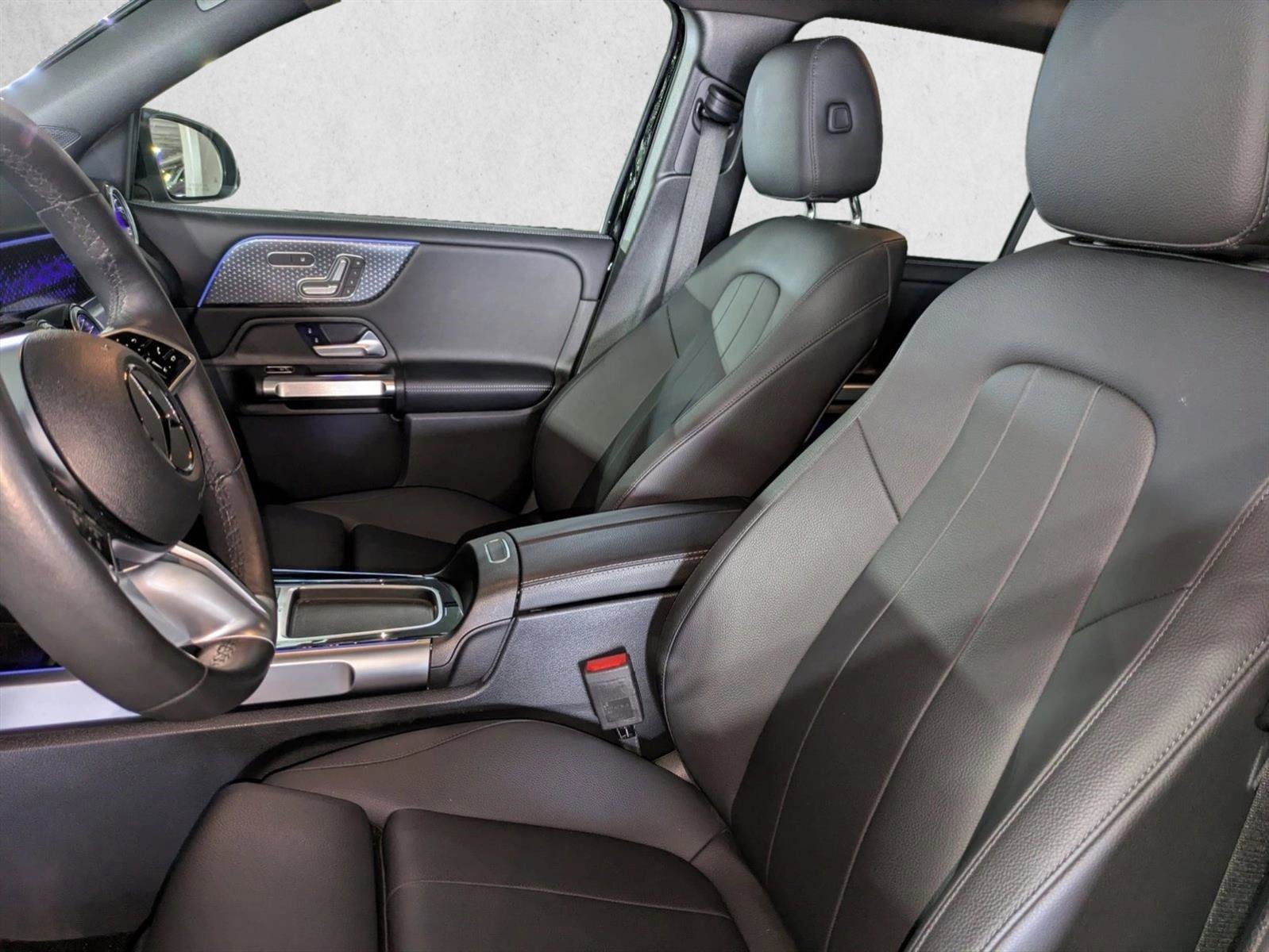 Certified 2025 Mercedes-Benz GLB 250 image 16