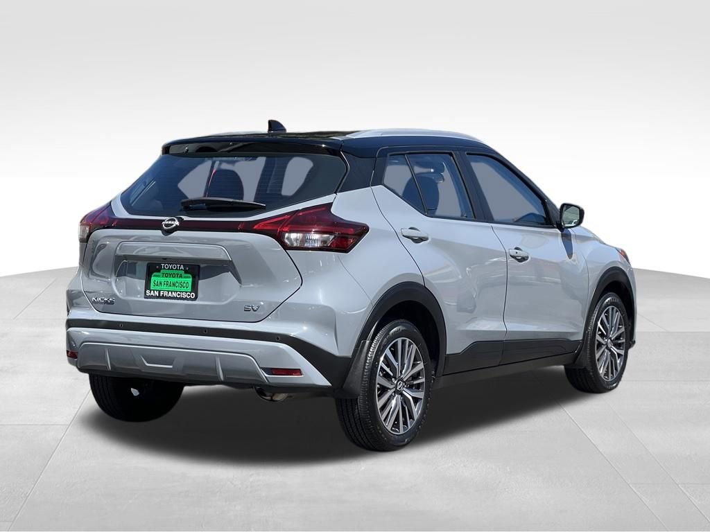 Used 2023 Nissan Kicks SV FWD image 5