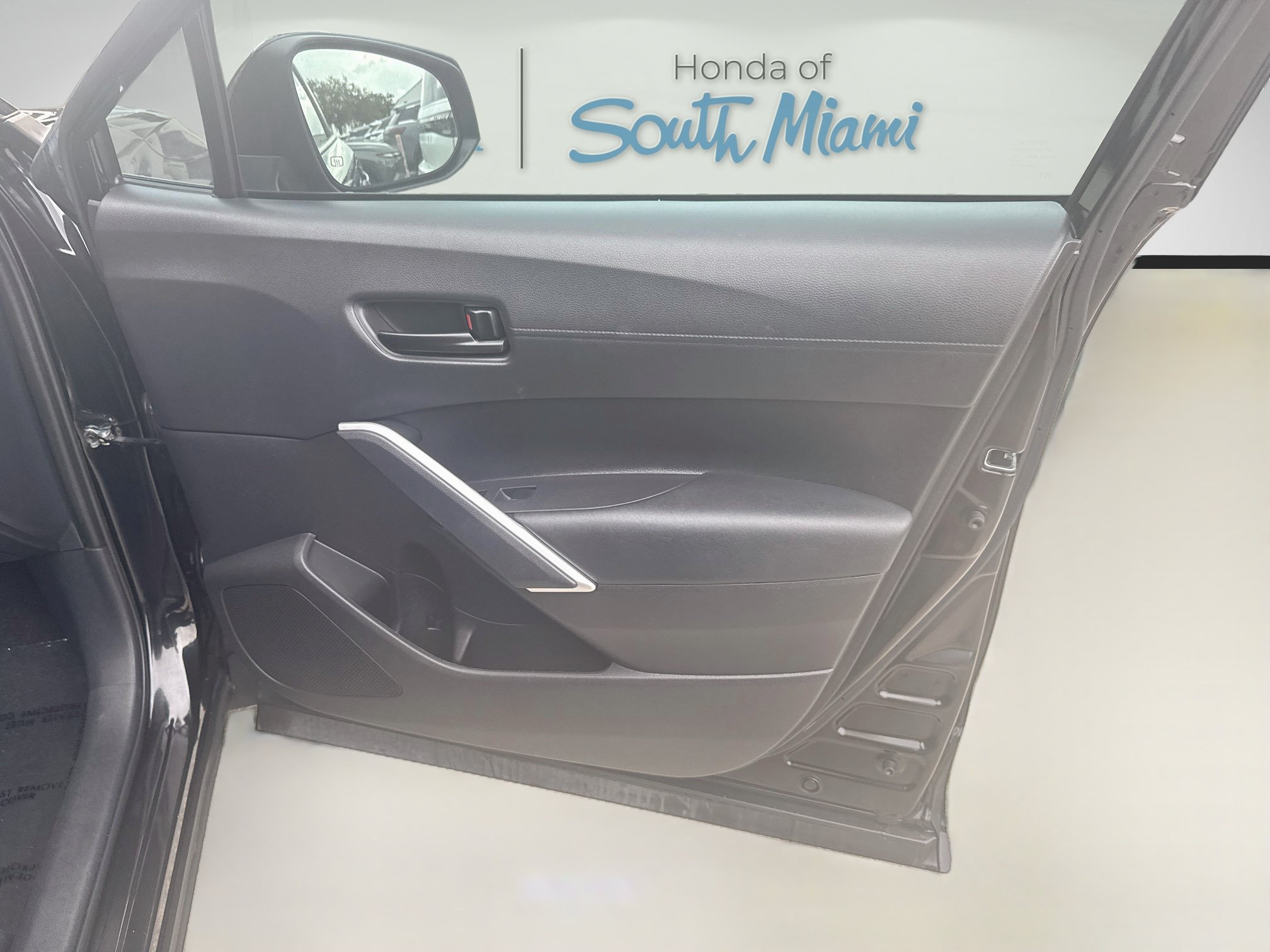 Used 2023 Toyota Corolla Cross AWD Hybrid image 33