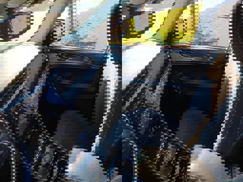 Used 2021 Jeep Grand Cherokee L Laredo w/ Luxury Tech Group I image 17