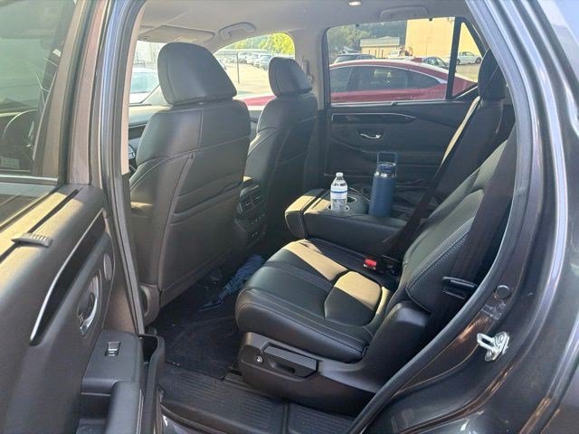 Used 2025 Honda Pilot EX-L image 6