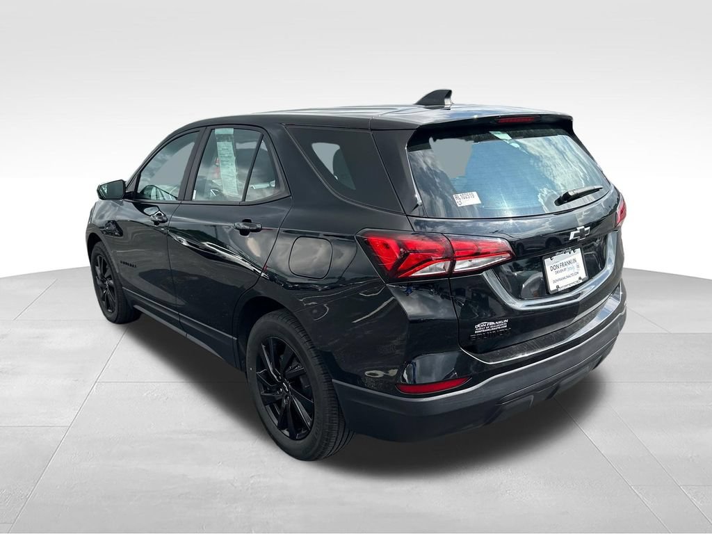 Used 2024 Chevrolet Equinox LS w/ Midnight Edition FWD image 3