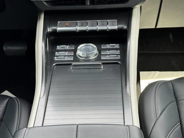 Used 2024 Lincoln Nautilus Reserve AWD/4WD image 13