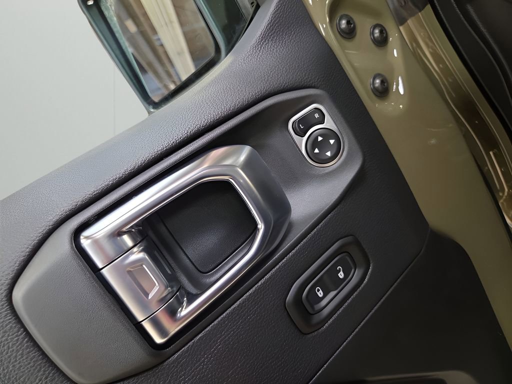 New 2026 Jeep Gladiator Rubicon w/ Steel Bumper Group image 11