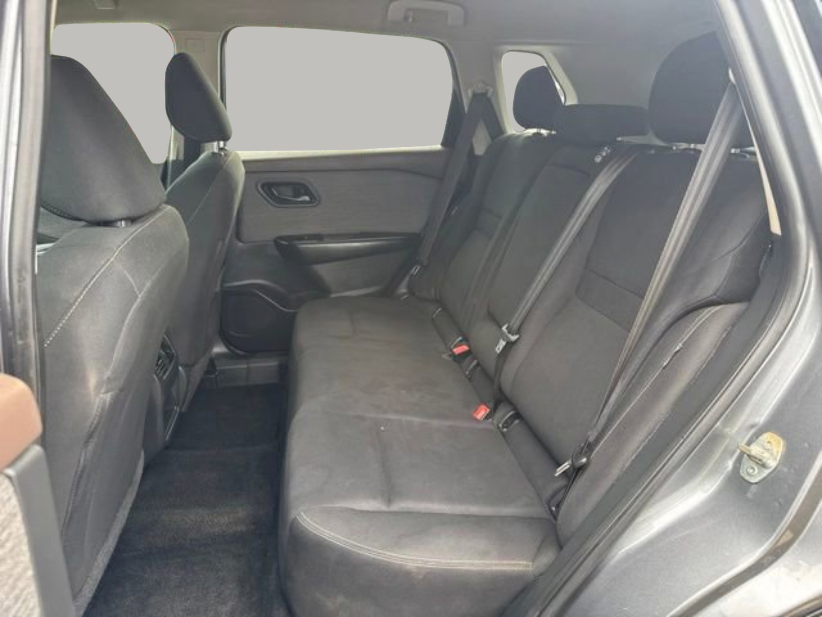 Used 2023 Nissan Rogue S AWD/4WD image 26