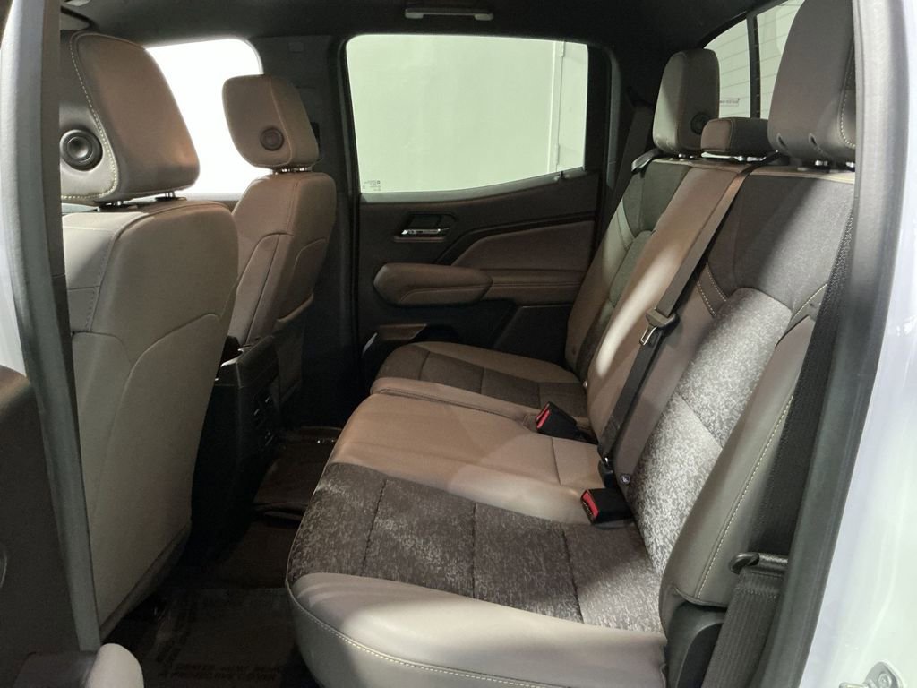 Used 2024 Chevrolet Colorado ZR2 image 31