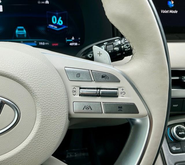 Used 2023 Hyundai Palisade Calligraphy w/ Winter Package image 28