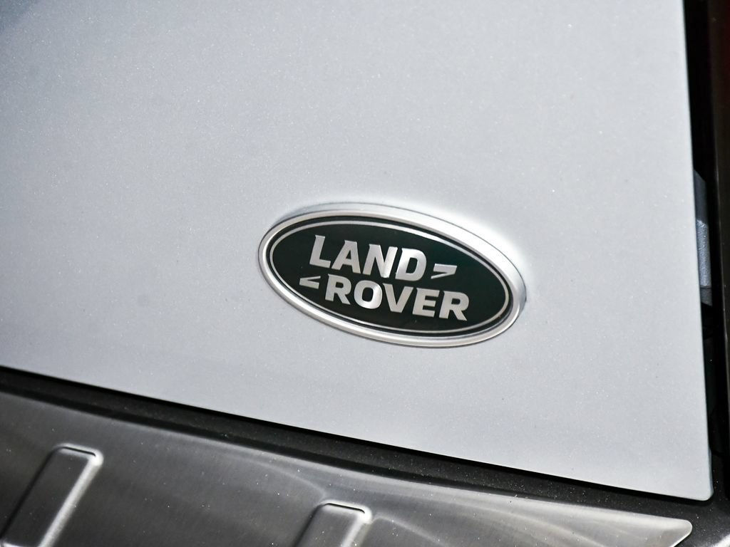 Used 2021 Land Rover Defender 90 X-Dynamic S AWD/4WD image 95