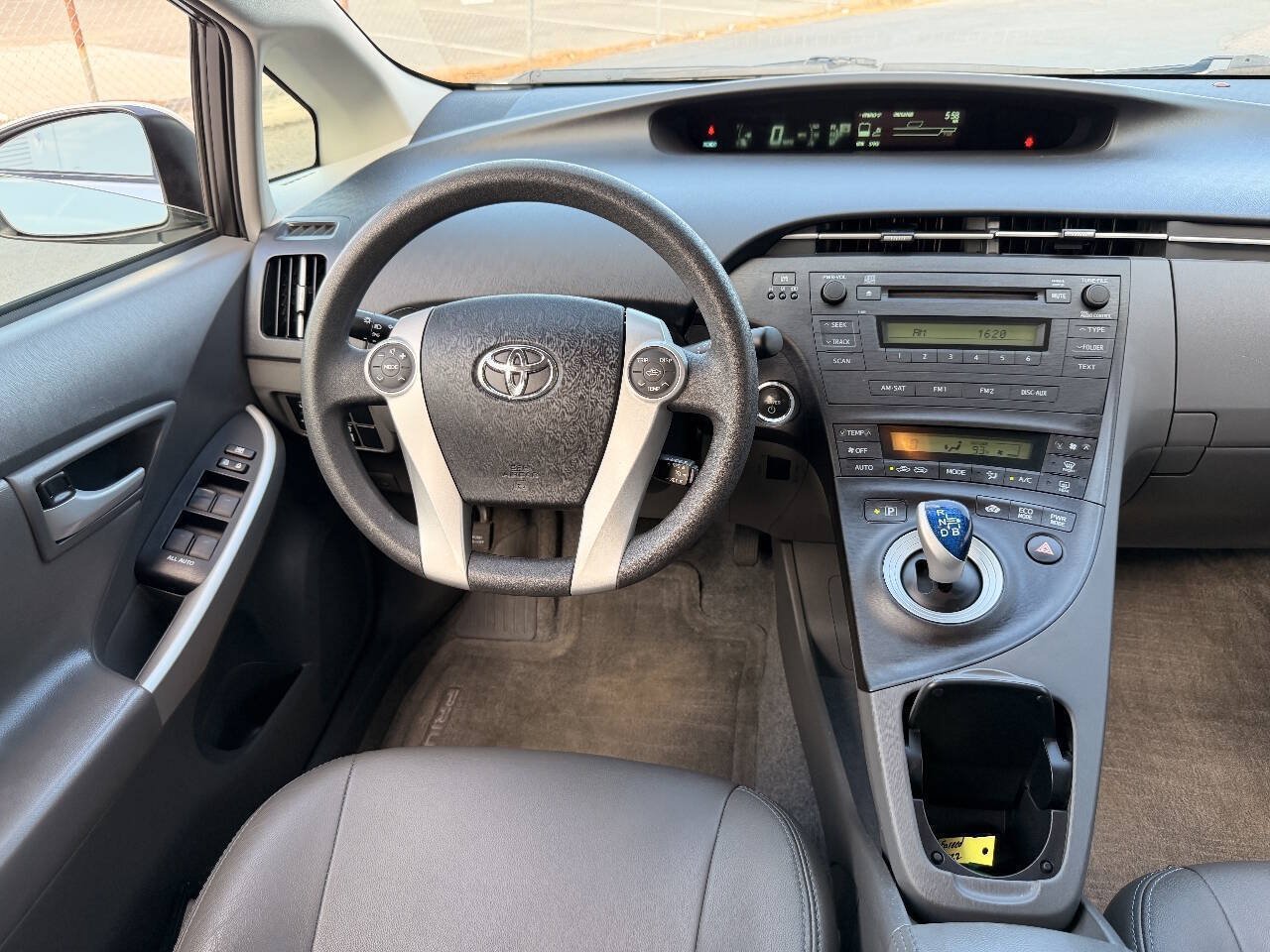 Used 2010 Toyota Prius Two FWD image 28