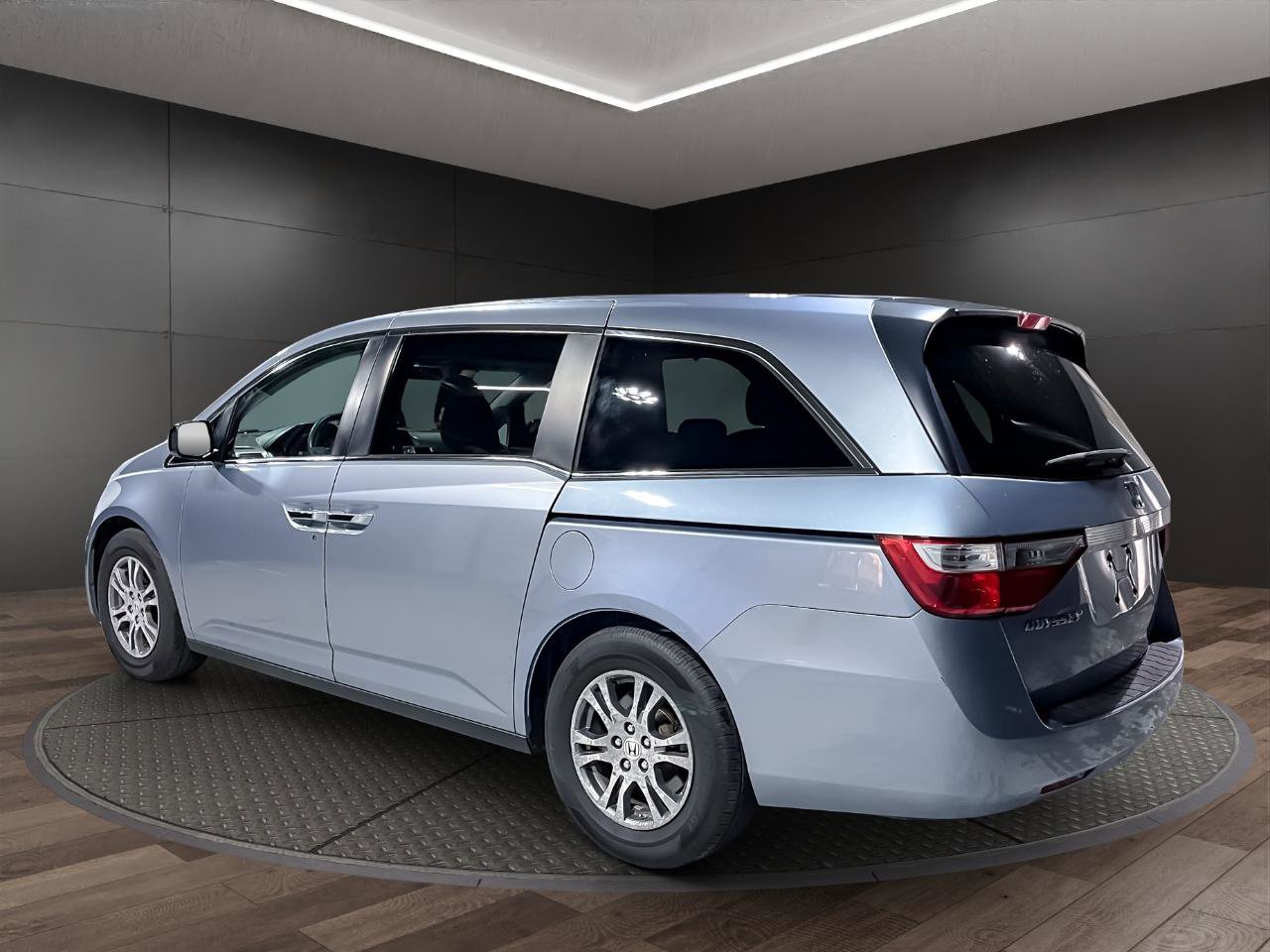 Used 2013 Honda Odyssey EX image 6