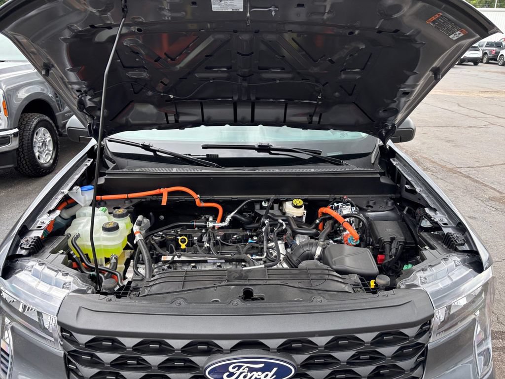 Used 2026 Ford Maverick XLT FWD image 25