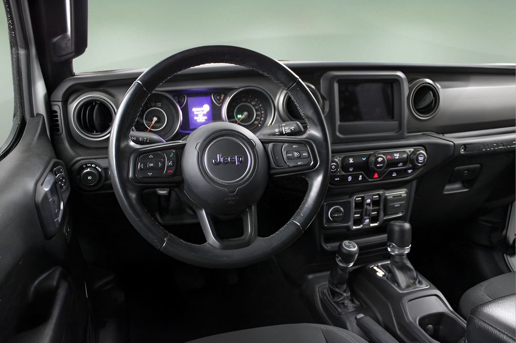 Used 2022 Jeep Wrangler Unlimited Sport AWD/4WD image 2