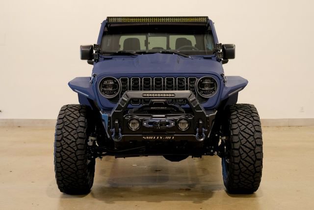 Used 2025 Jeep Gladiator Sport AWD/4WD image 2