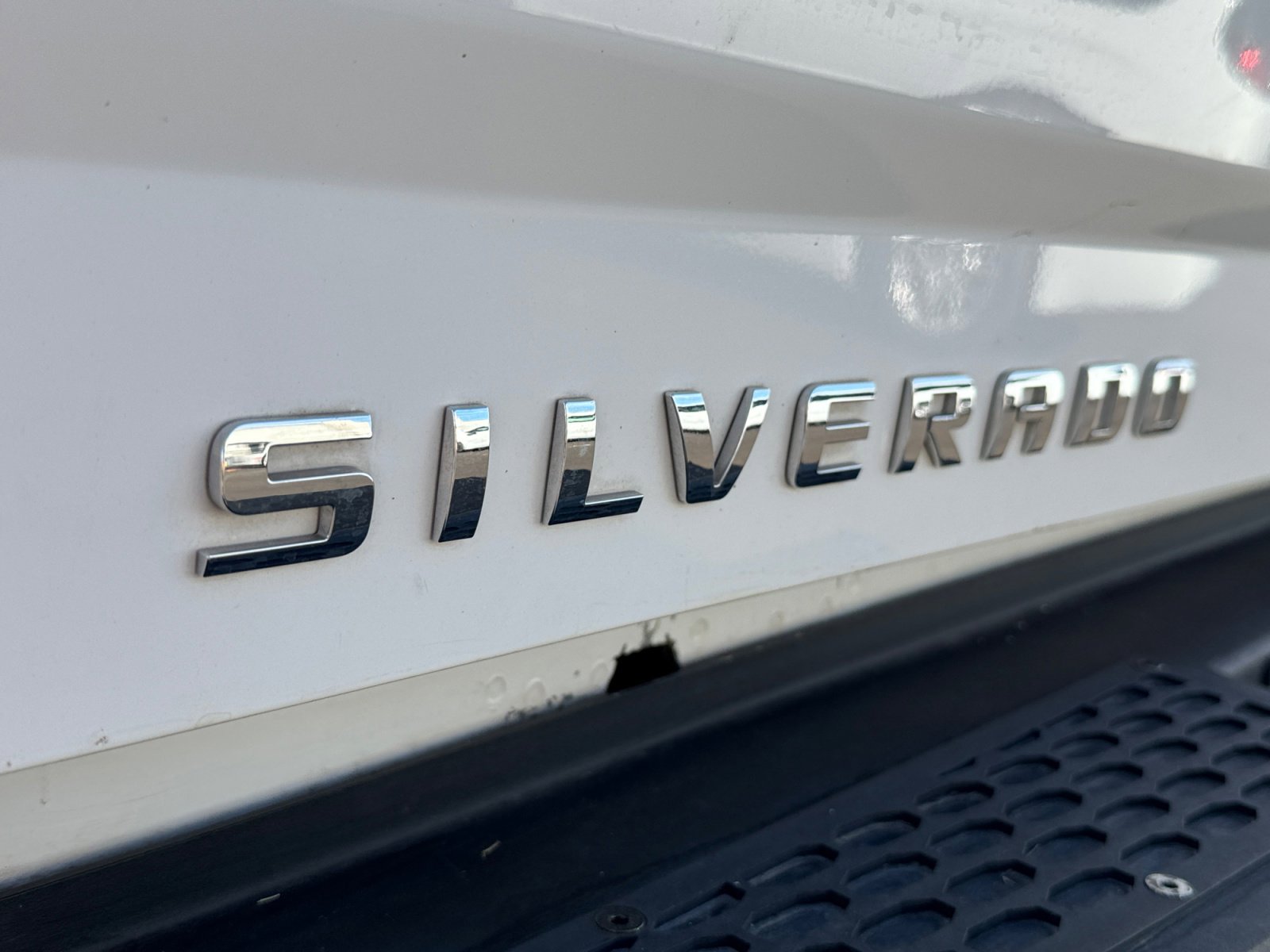 Used 2018 Chevrolet Silverado 3500 LTZ image 27