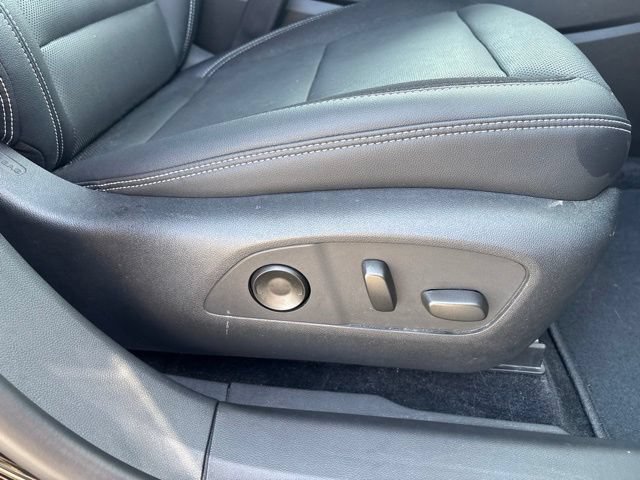 Used 2024 Chevrolet Blazer EV LT AWD/4WD image 35