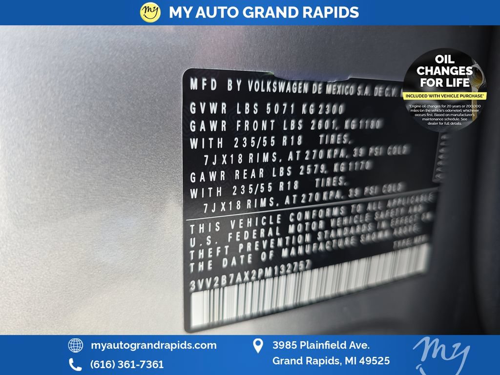 Used 2023 Volkswagen Tiguan SE AWD/4WD image 35