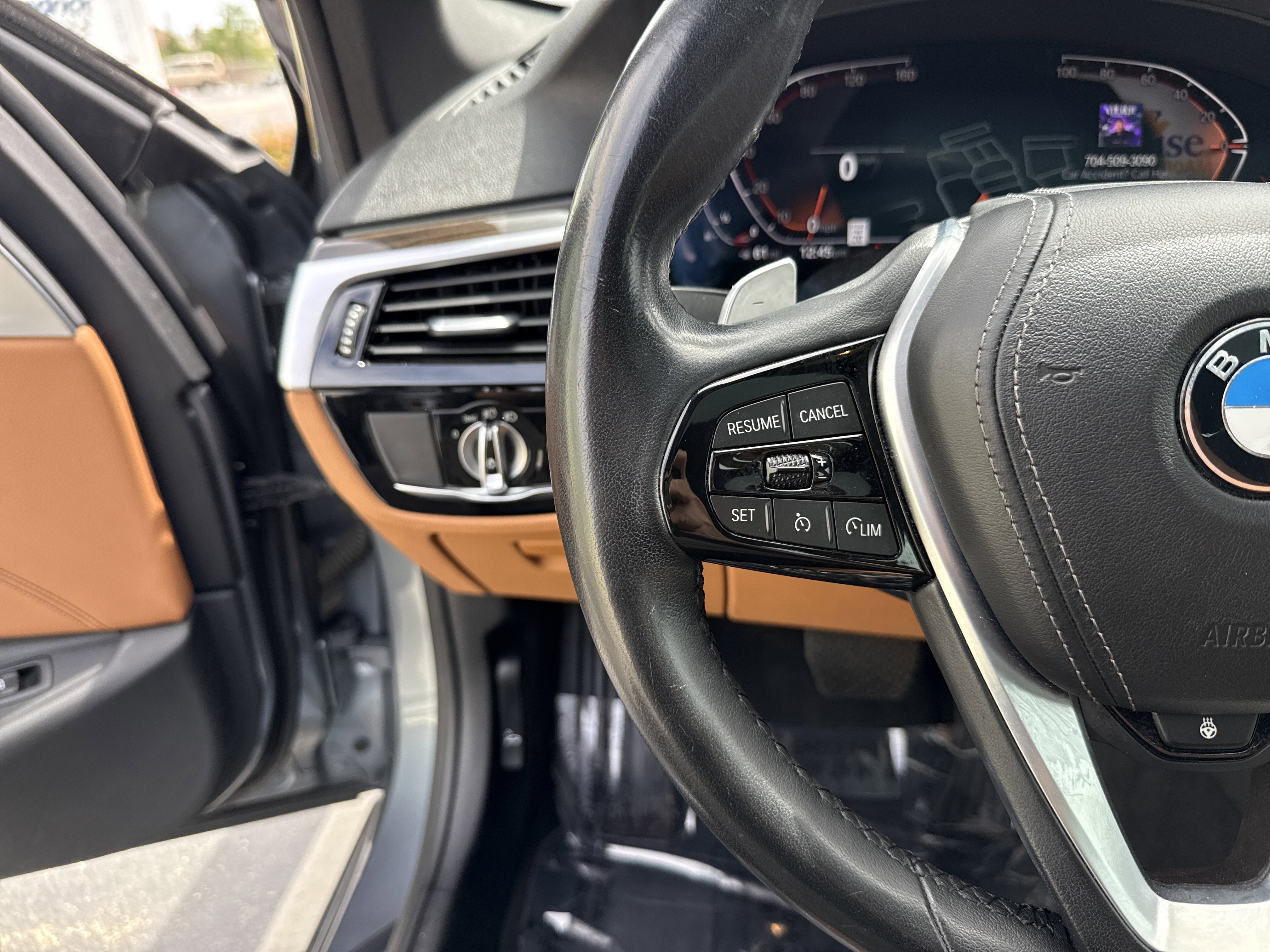 Used 2021 BMW 540i w/ Premium Package image 19