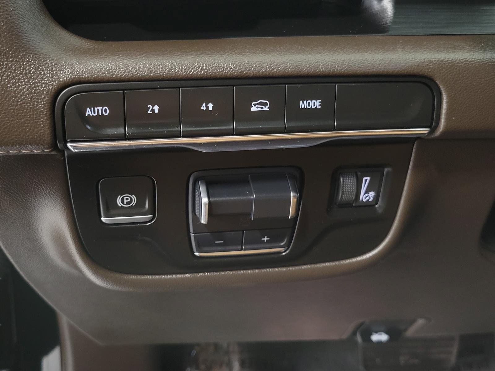 Certified 2021 Cadillac Escalade Sport AWD/4WD image 38