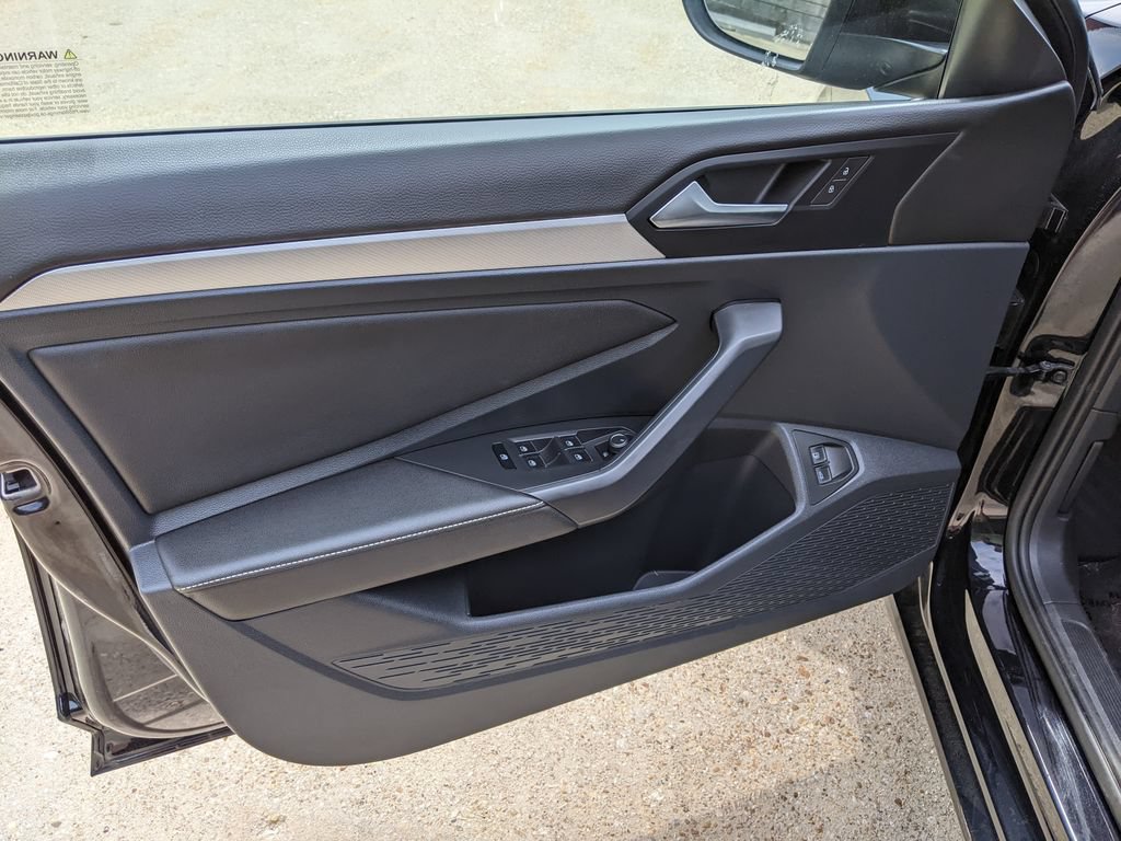 Used 2024 Volkswagen Jetta S FWD image 9