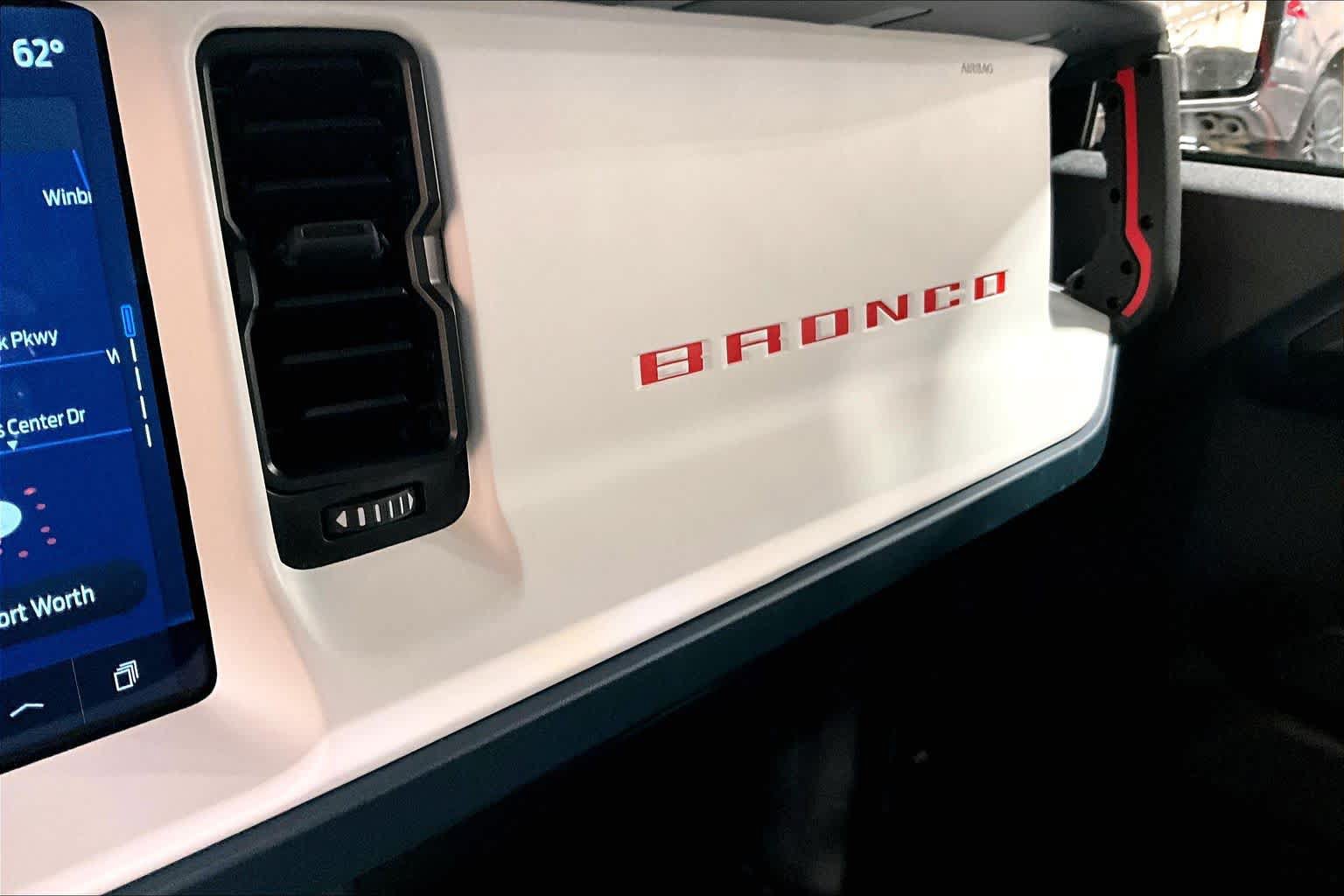 Used 2026 Ford Bronco Heritage Edition AWD/4WD image 28