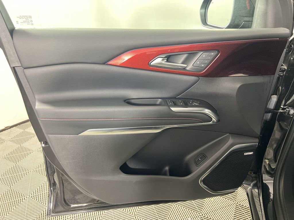 Certified 2024 Chevrolet Traverse RS w/ LPO, Floor Liner Package image 23