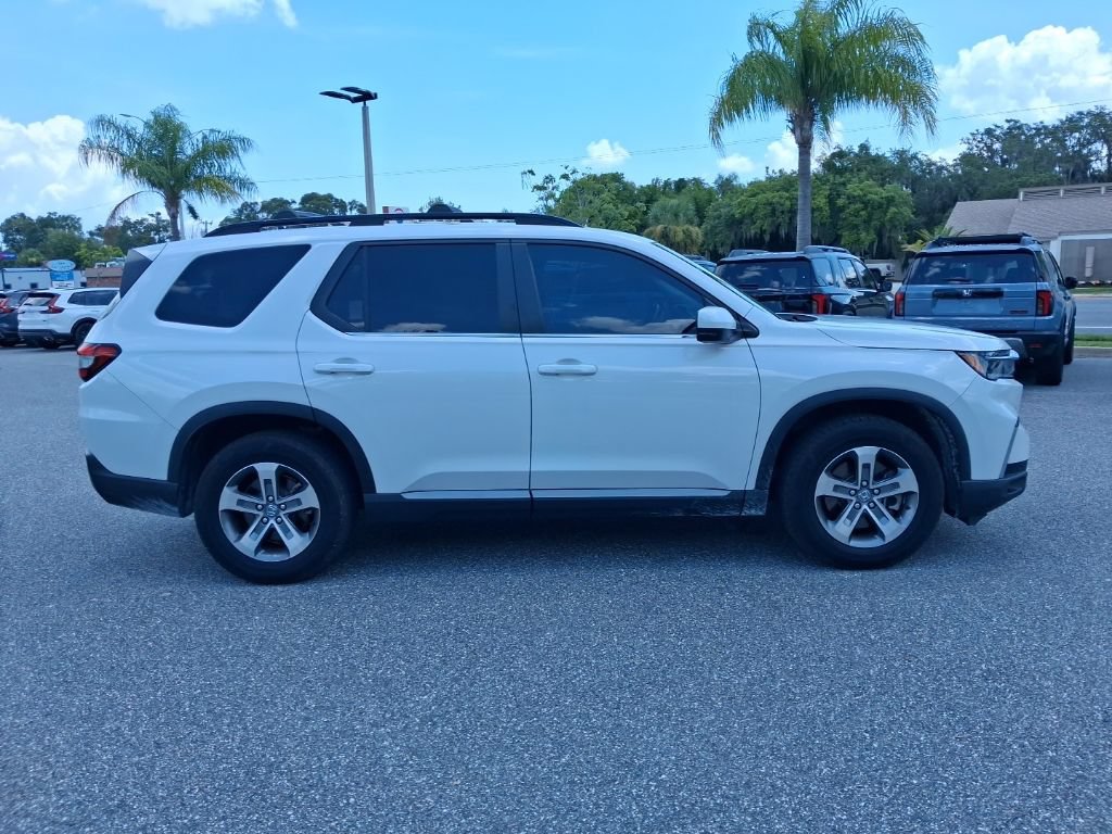 Used 2023 Honda Pilot EX-L image 4