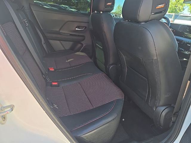 Certified 2025 Nissan Kicks SR w/ SR Premium Package AWD/4WD image 30
