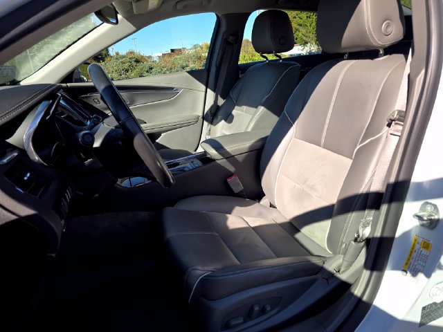 Used 2015 Chevrolet Impala LT w/ Convenience Package FWD image 13
